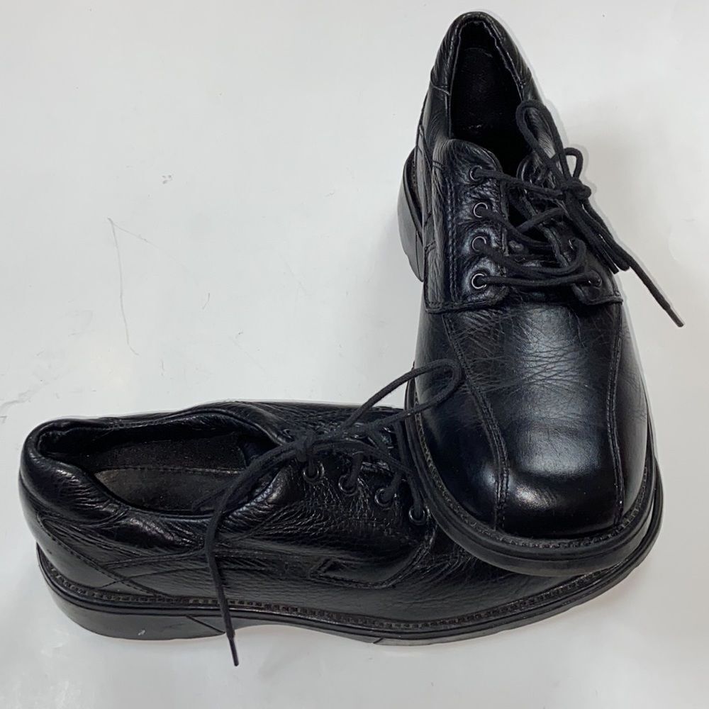 Cambridge Classics Leather Upper Man’s Dress Shoes Size 10M